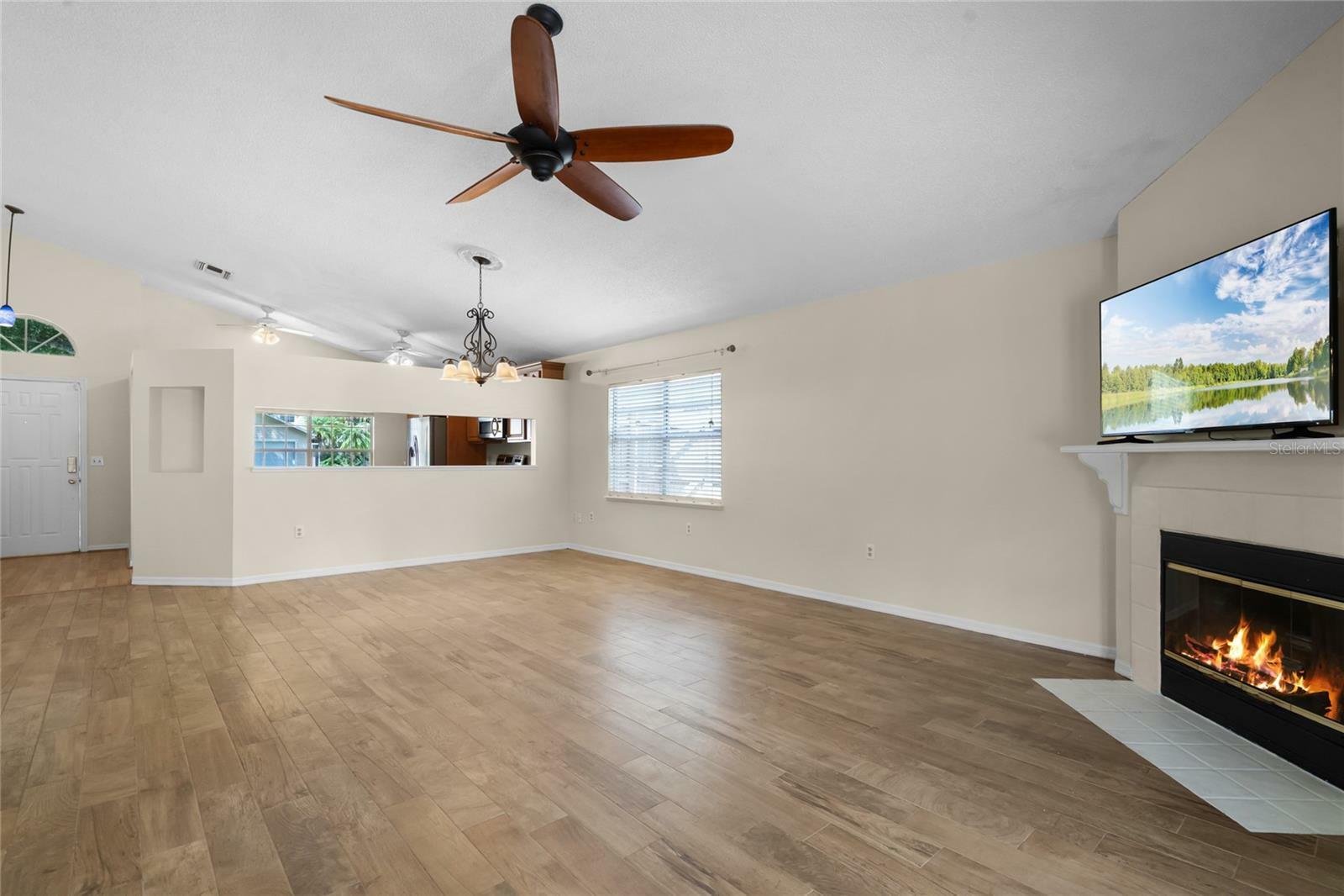 Property Photo: 3055 Dellcrest Place FL 32746