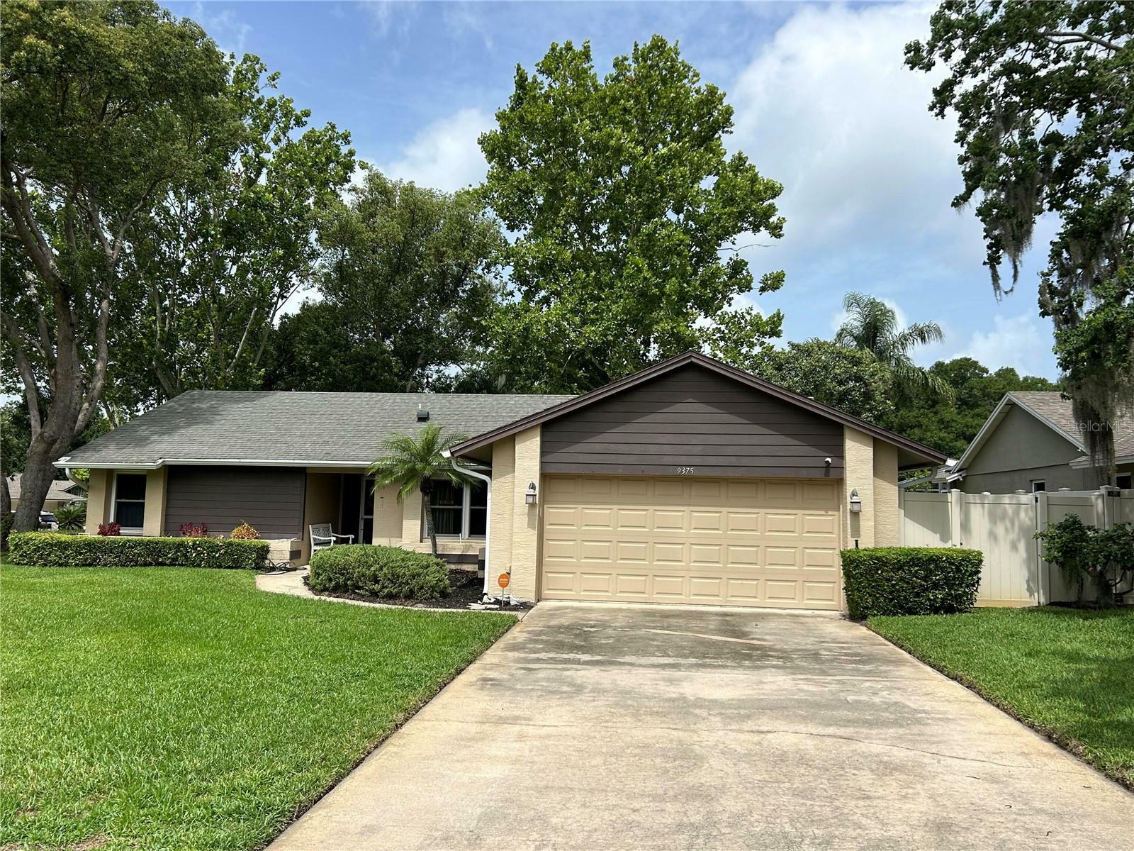 Property Photo: 9375 Woodbreeze Boulevard FL 34786