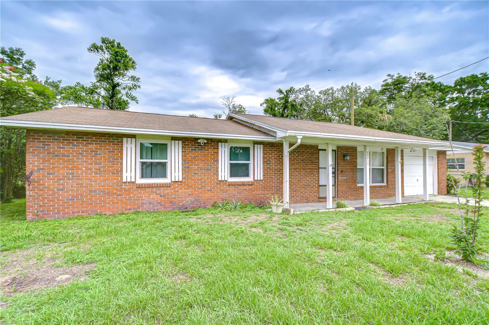 Property Photo: 40019 Pretty Redbird Road FL 33540