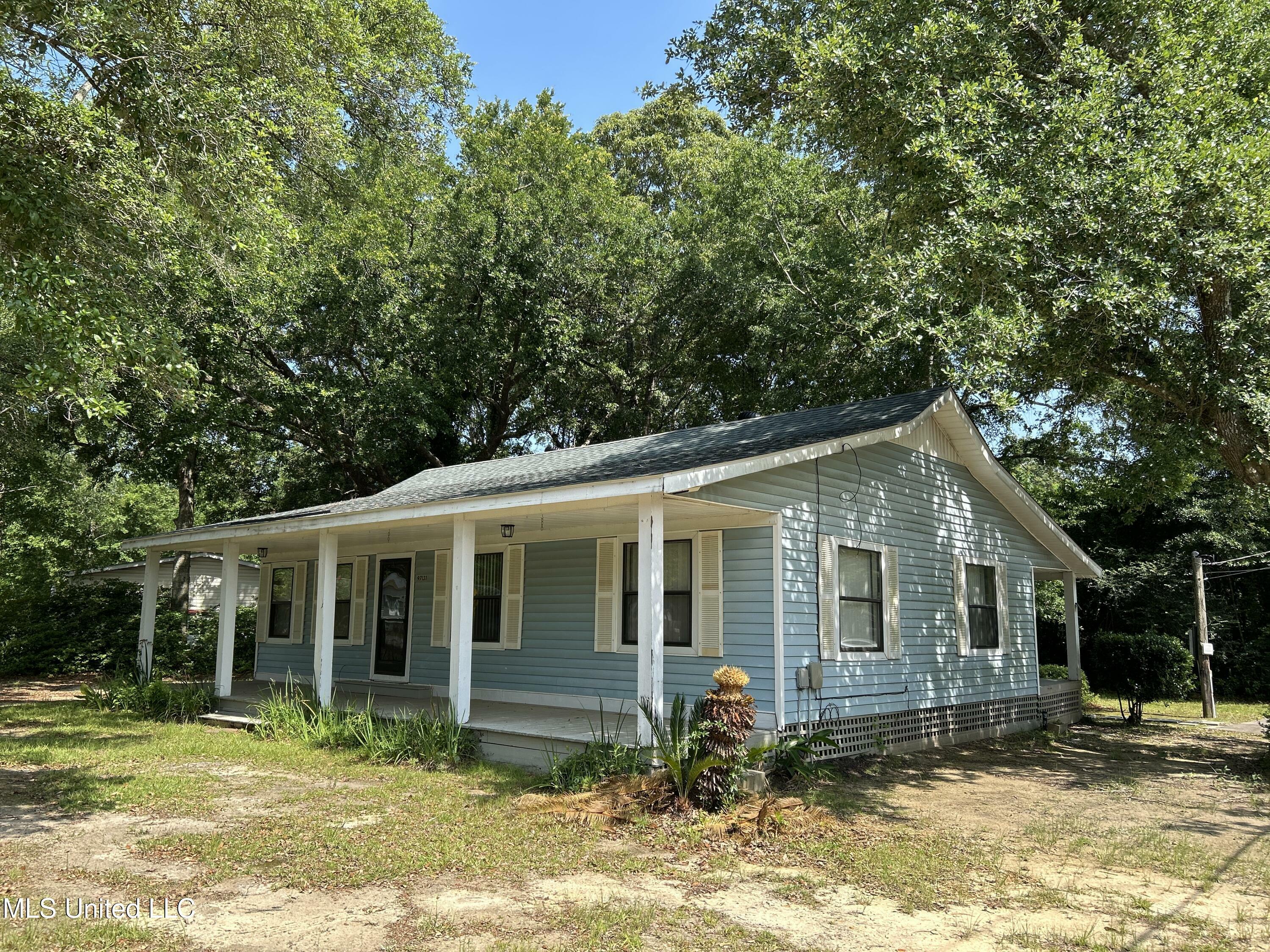 Property Photo: 97131 Kapalama Drive MS 39525