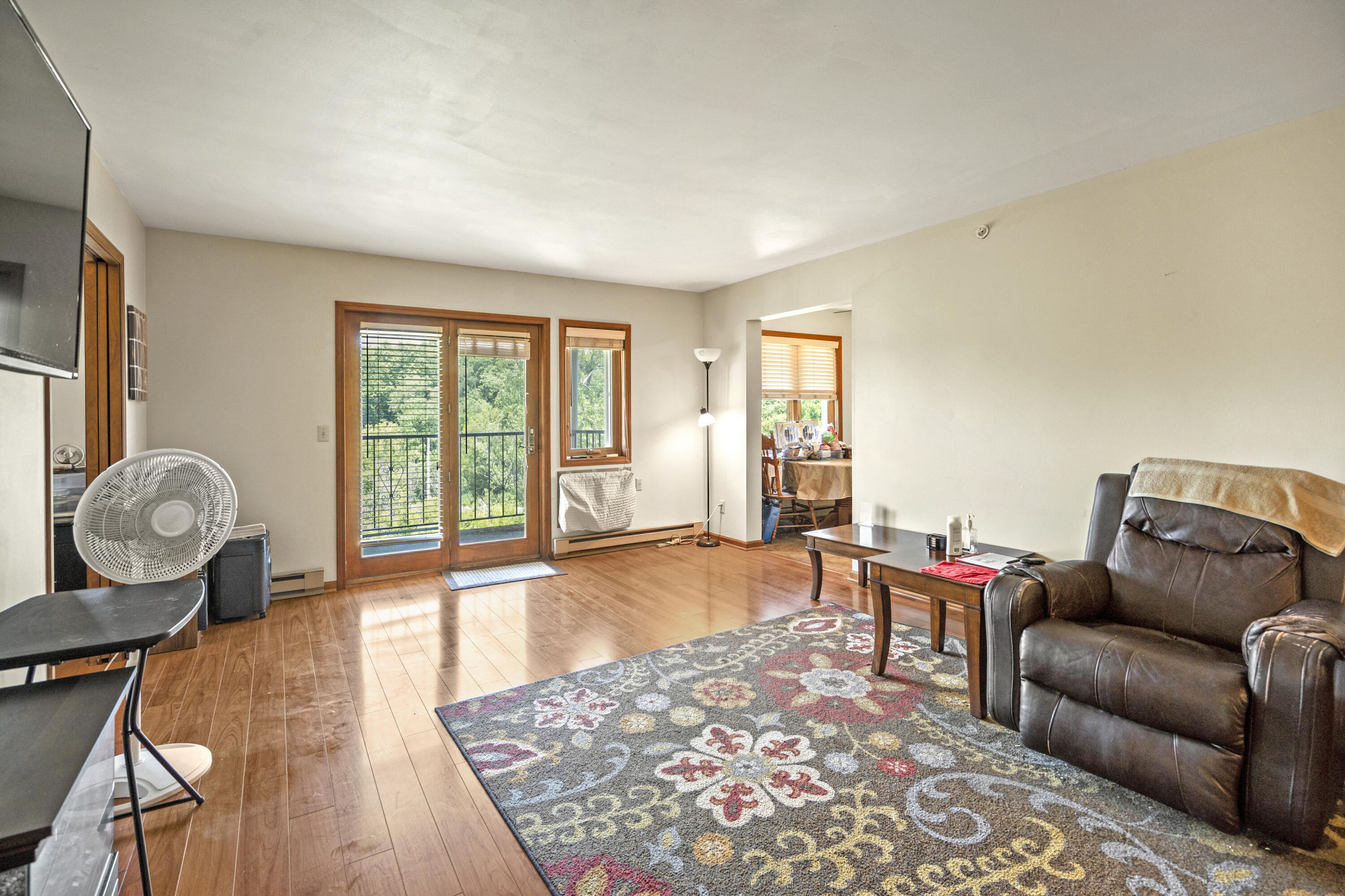 Property Photo: 530 N Silverbrook Dr 337 WI 53090