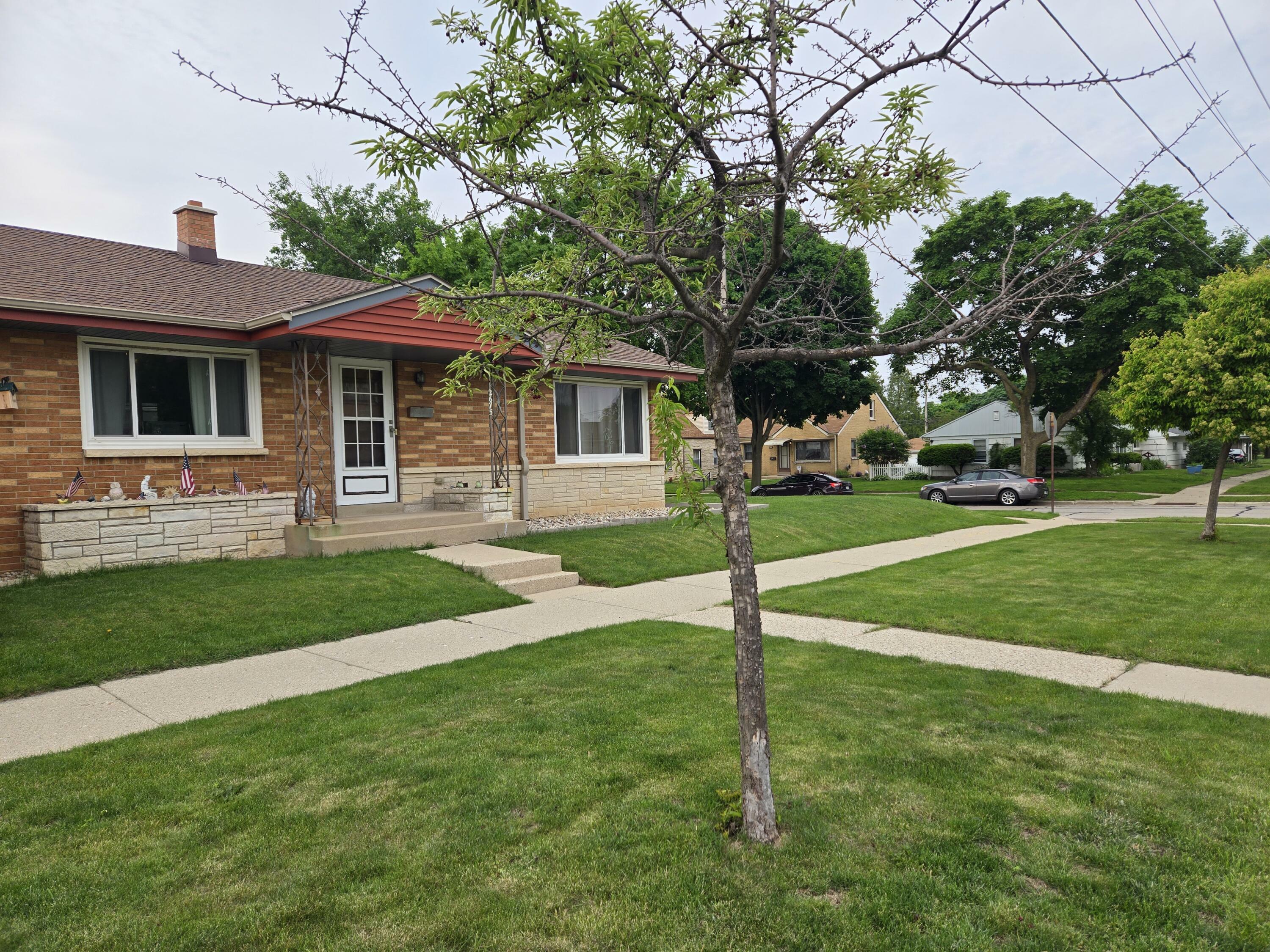 Property Photo: 2675 S 71st St WI 53219
