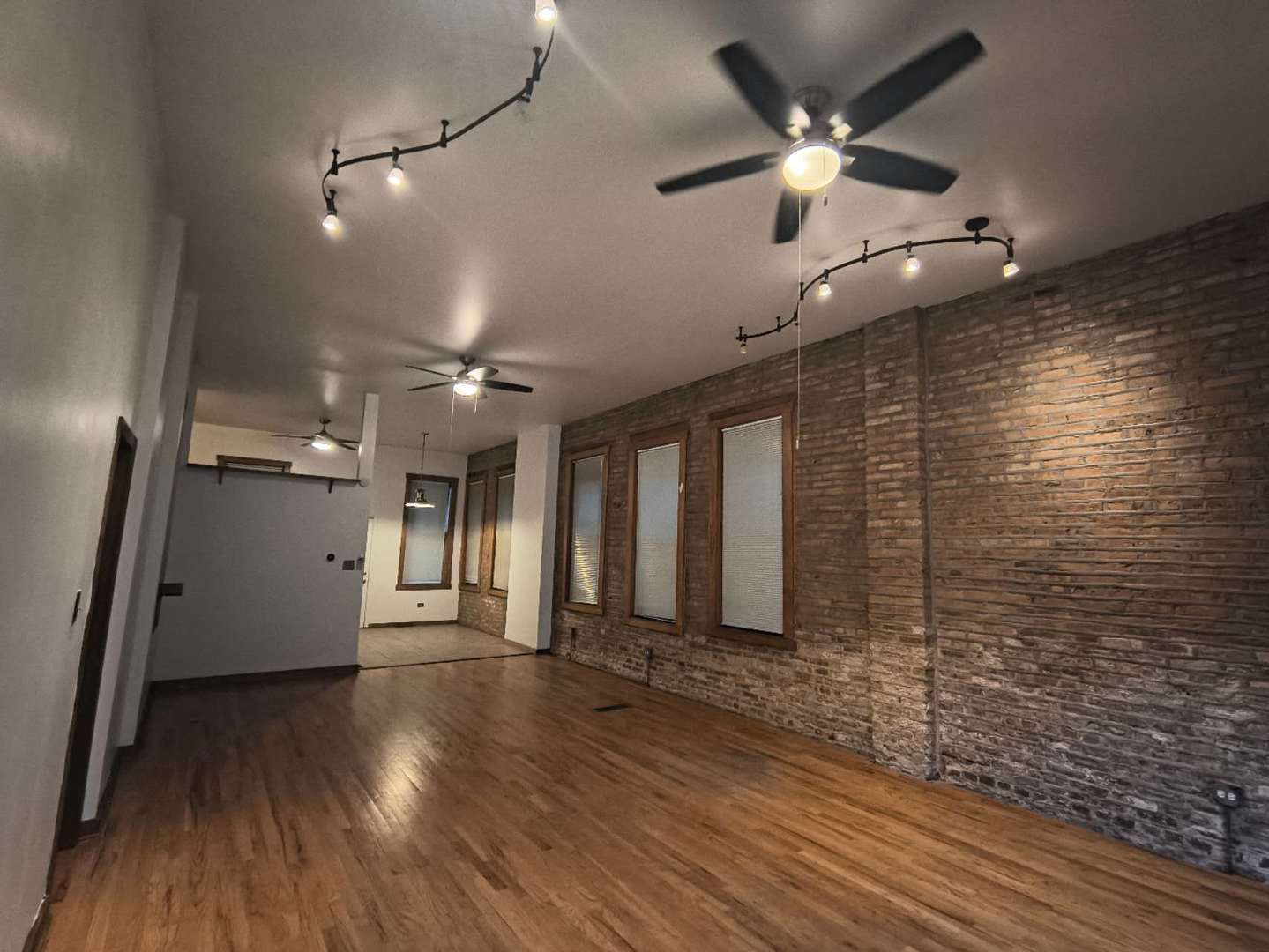 Property Photo: 1532 W 19th Street 1 IL 60608
