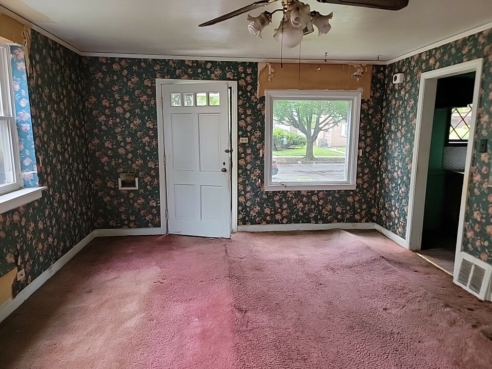 Property Photo: 10145 S Calhoun Avenue IL 60617