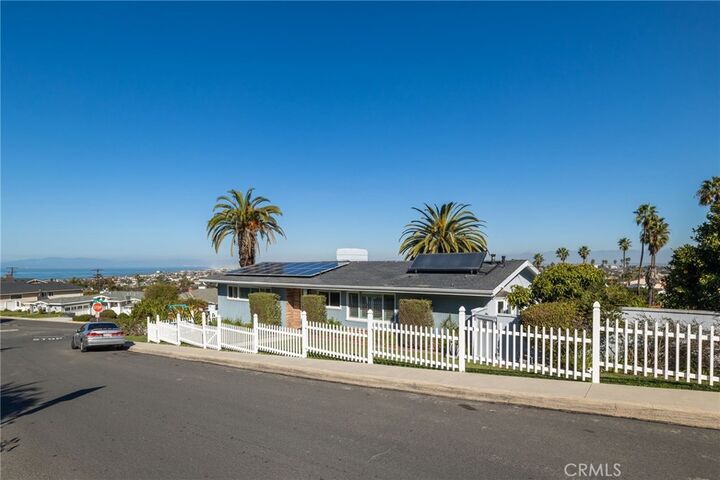 Property Photo: 246 Via Los Miradores CA 90277