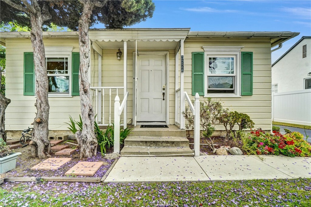 Property Photo: 3224 Cerritos Avenue CA 90755