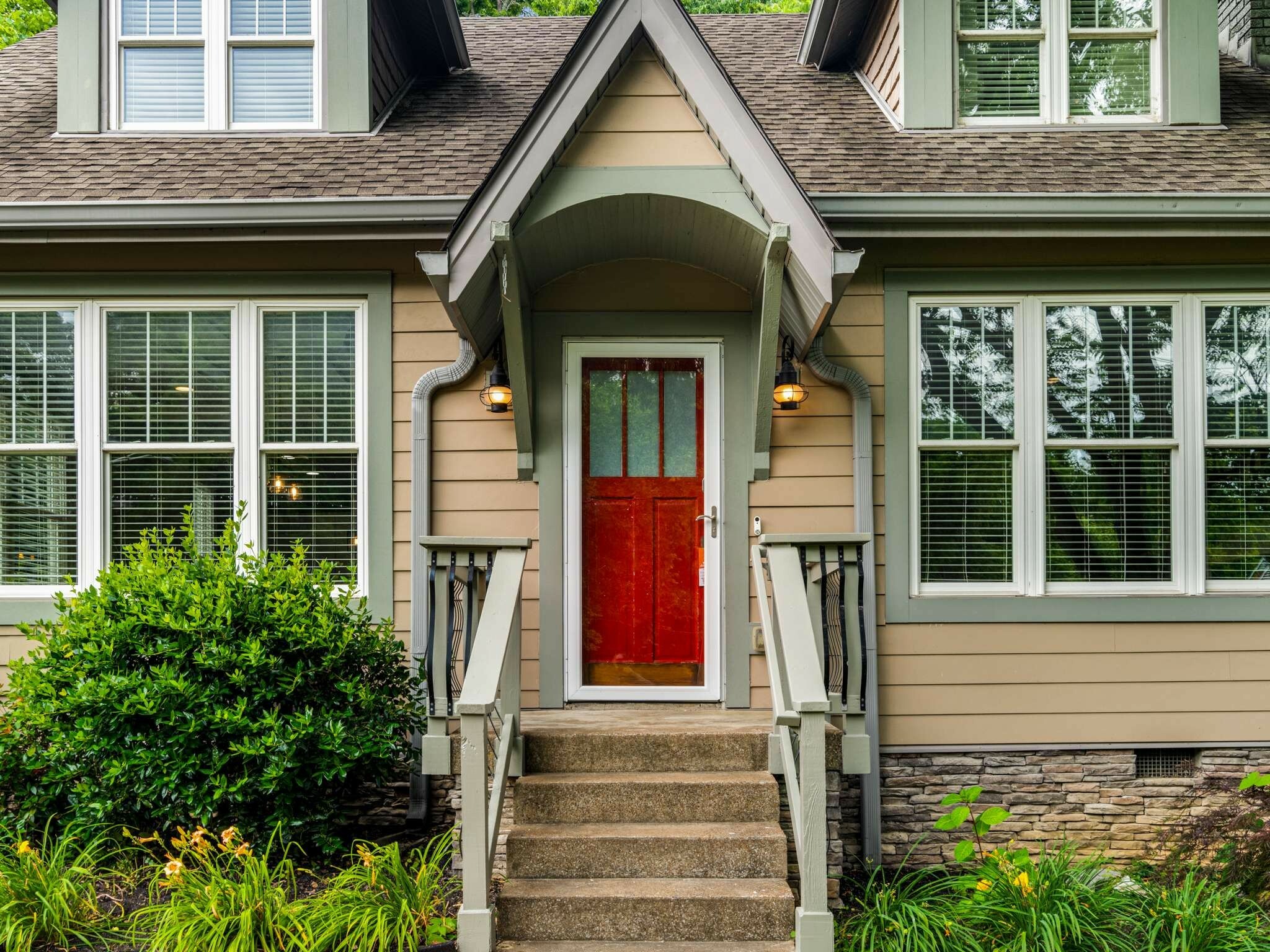 Property Photo: 4801 Timberhill Dr TN 37211