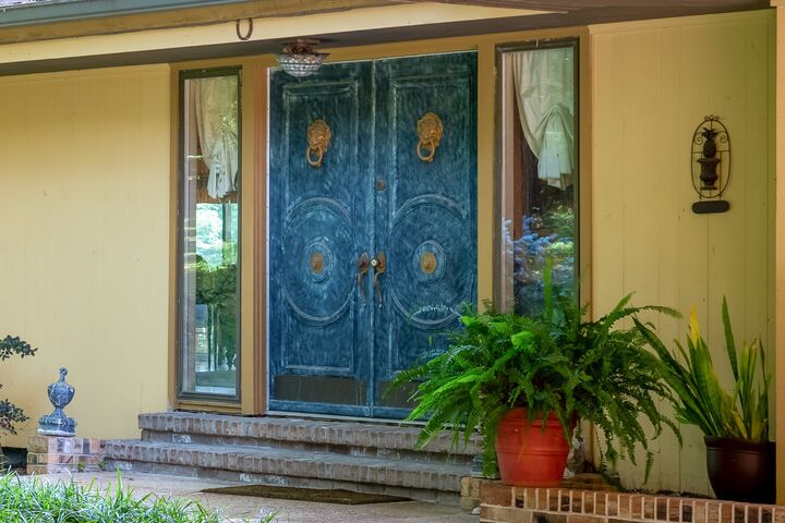 Property Photo:  706 Washington Ave  TN 38474 