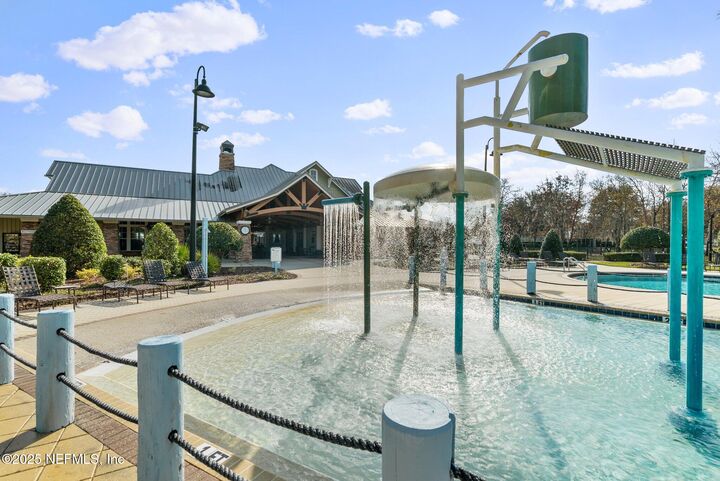 Property Photo:  4916 Creek Bluff Lane  FL 32068 