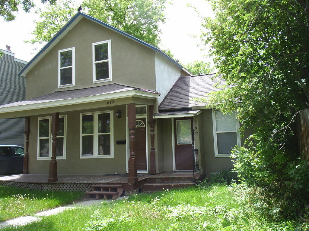 Property Photo: 619 E Broadway Street MT 59601