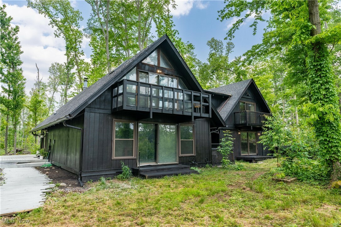 Property Photo: 6226 Mayburn Barclay Road OH 44428