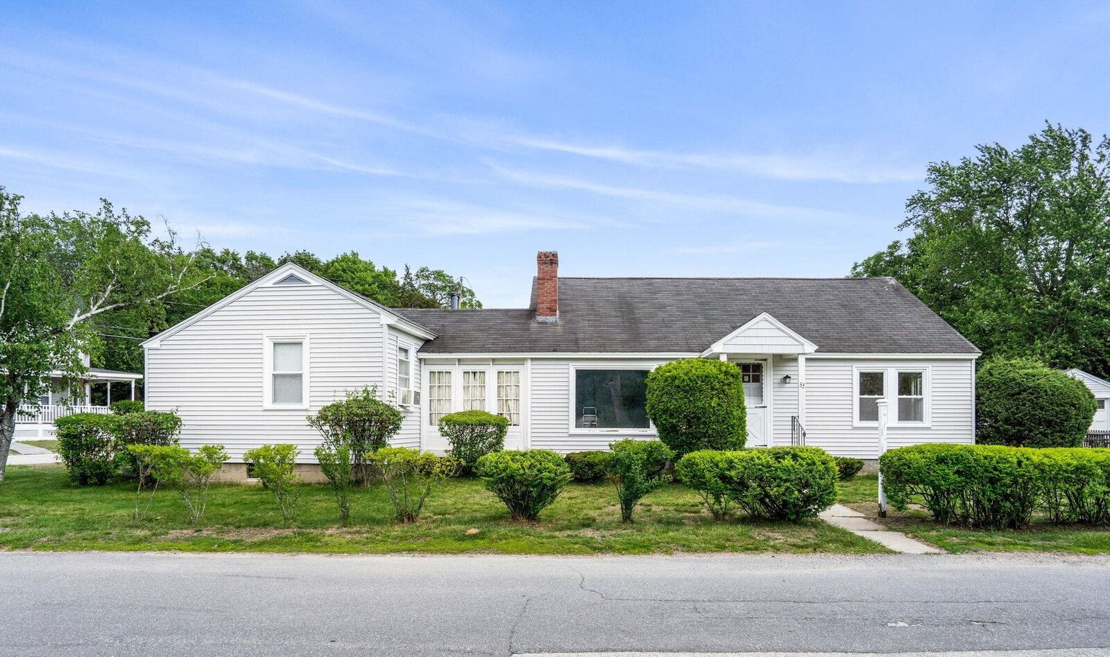 Property Photo: 33 Hayes Avenue NH 03103