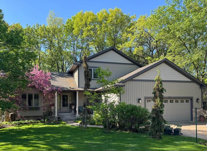 Property Photo:  1110 Partridge Lane N  WI 54016 
