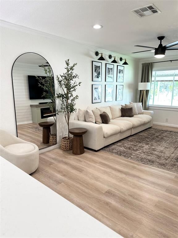 Property Photo:  107 S Lakeview Drive  TX 76705 