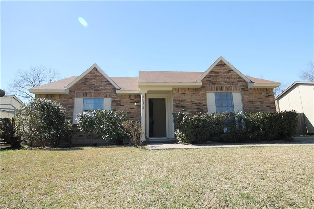 Property Photo:  6033 Deerfoot Trail  TX 76131 