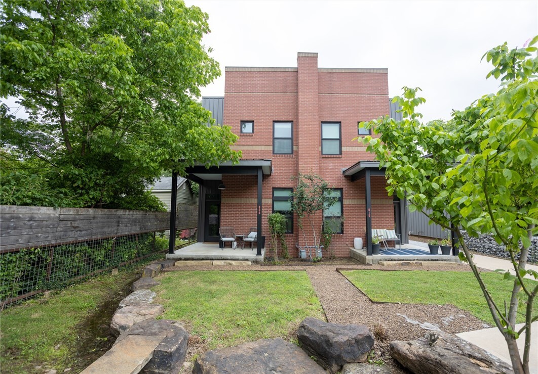 808 S Locust Avenue  Fayetteville AR 72701 photo