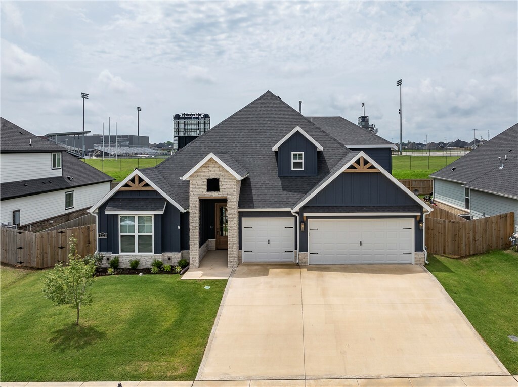 Property Photo:  1221 Red Maple Street  AR 72719 