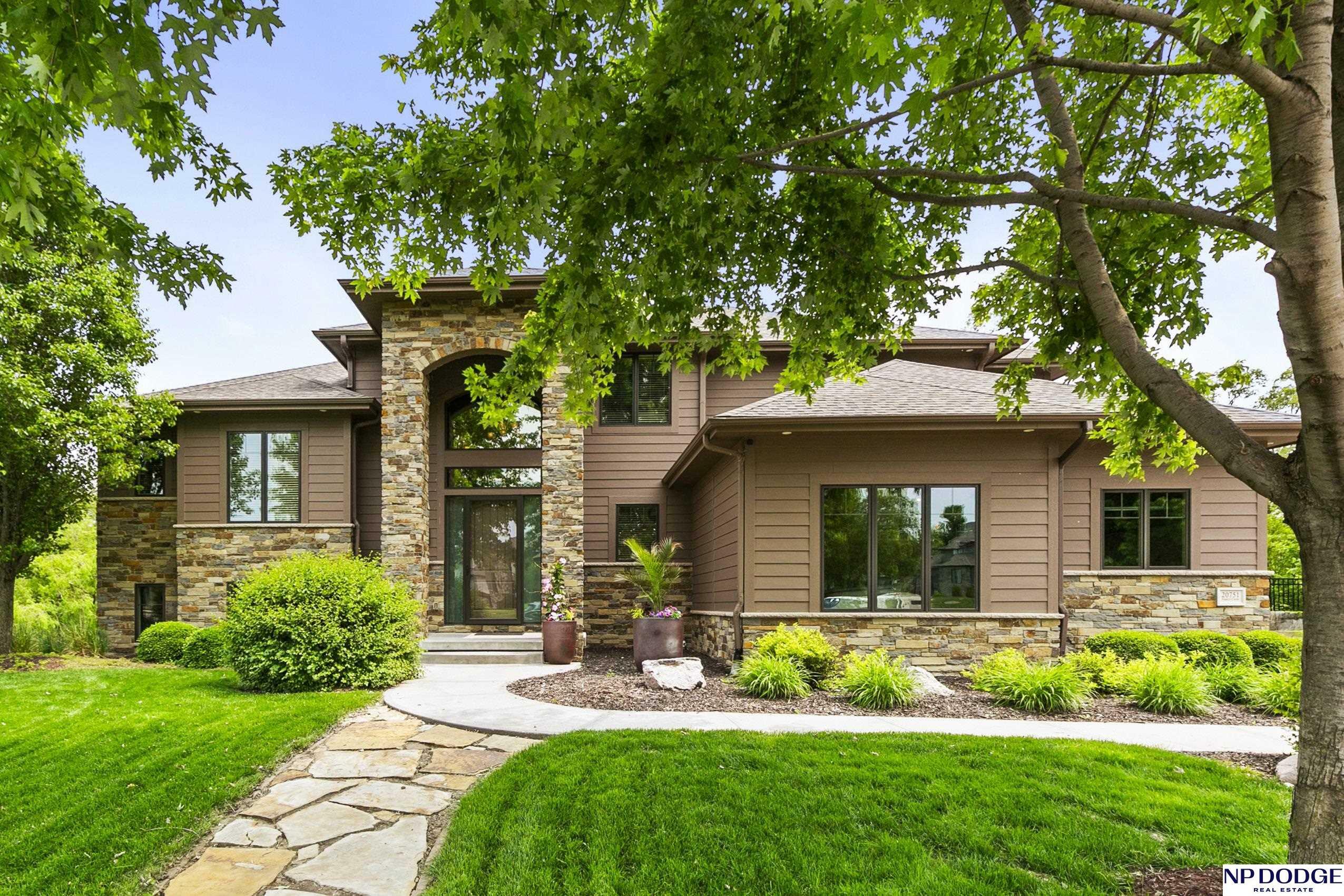 20751 Nancy Circle  Omaha NE 68022 photo