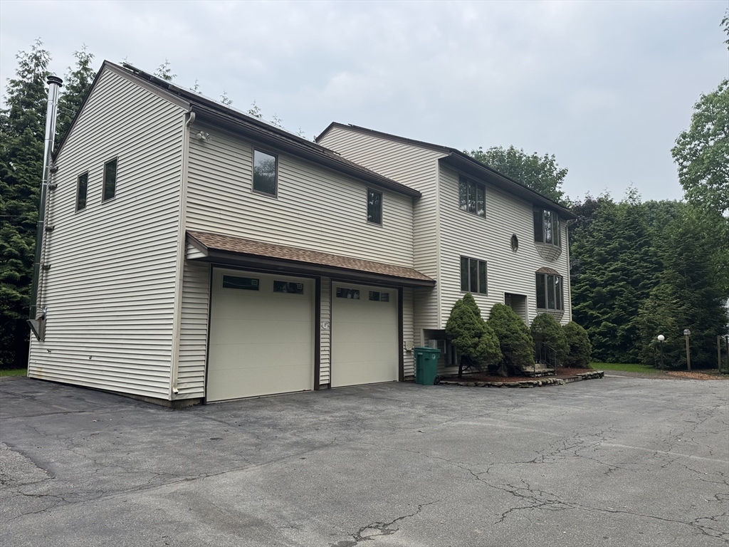Property Photo: 271 Wanoosnoc Rd 2 MA 01420