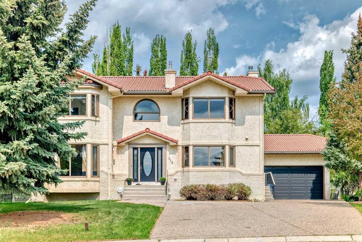 Property Photo: 313 Scandia Bay NW AB T3L 1T7