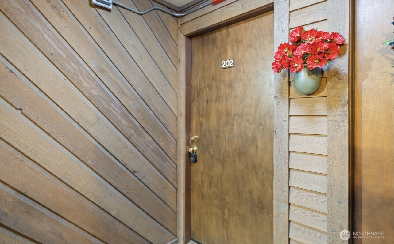 Property Photo: 921 Pershing Avenue 202 WA 98312