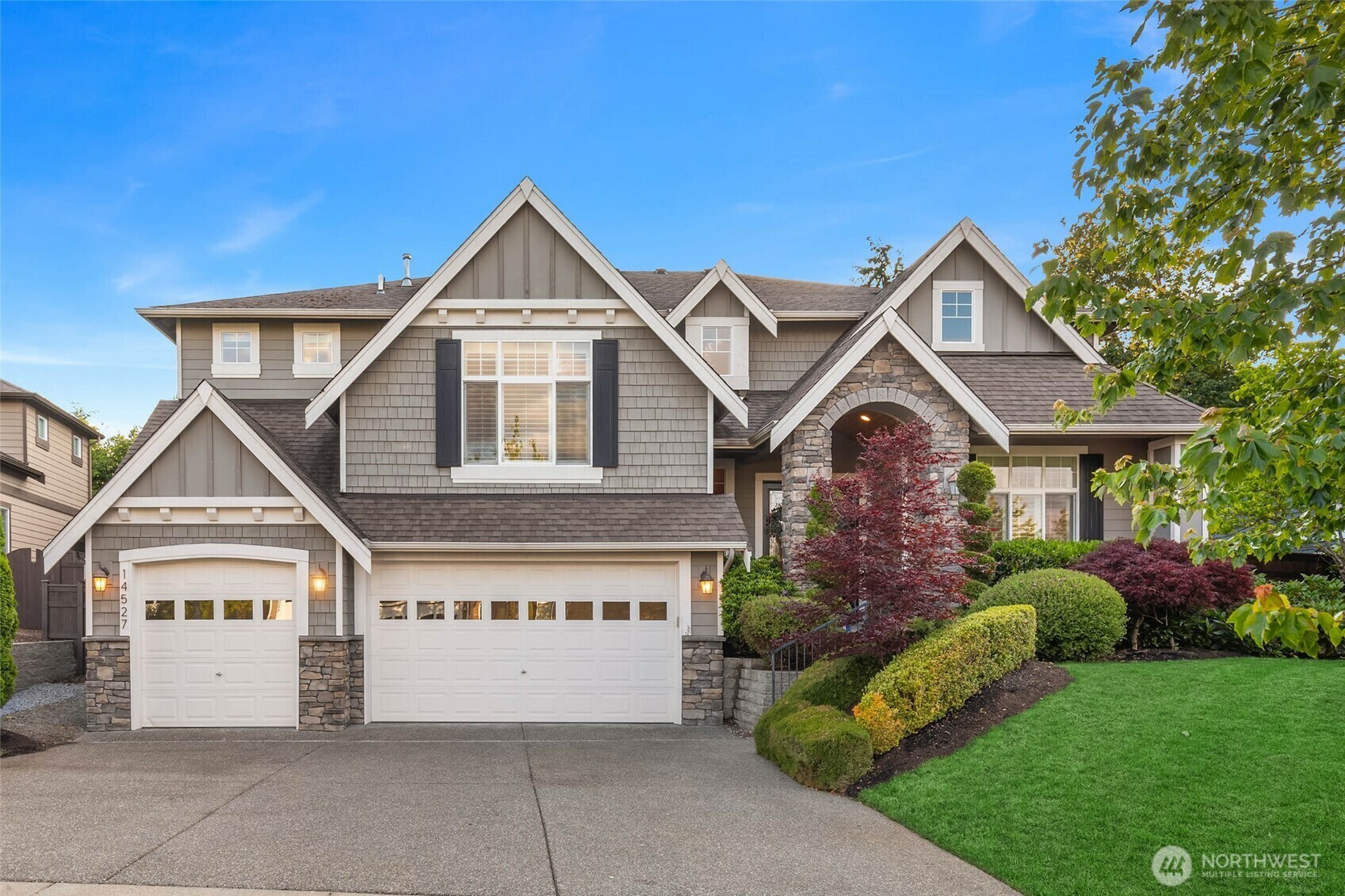 Property Photo: 14527 97th Avenue NE WA 98011