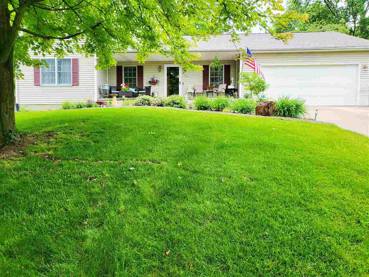 Property Photo: 840 S 15th Street IN 47374
