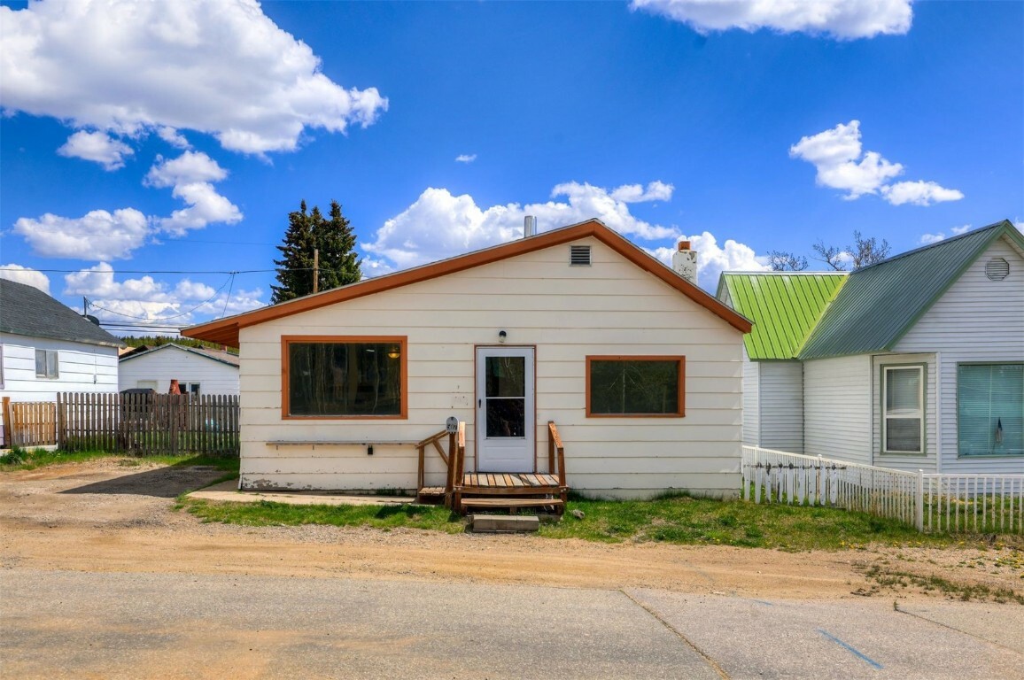 Property Photo: 517 W 2nd Street CO 80461