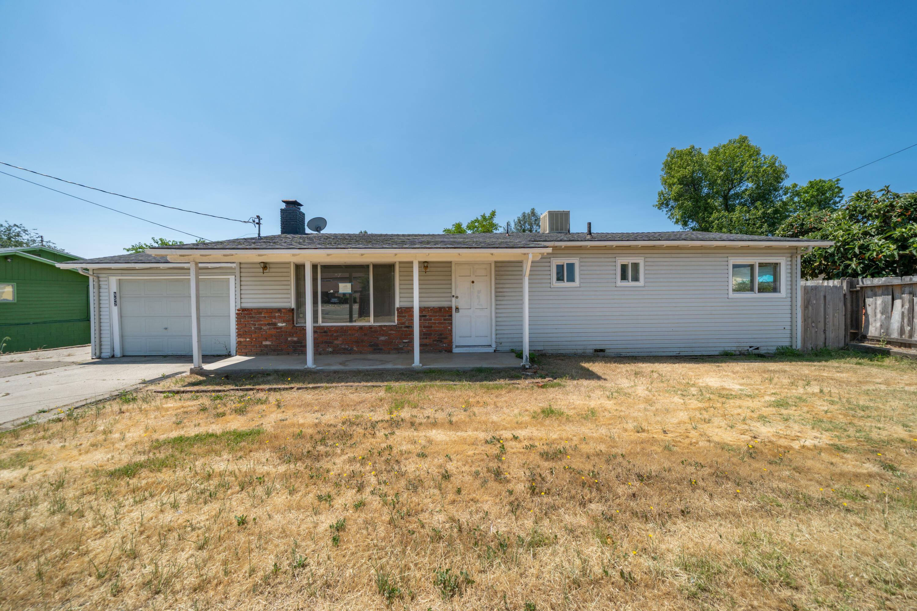 Property Photo: 852 Lake Boulevard CA 96003
