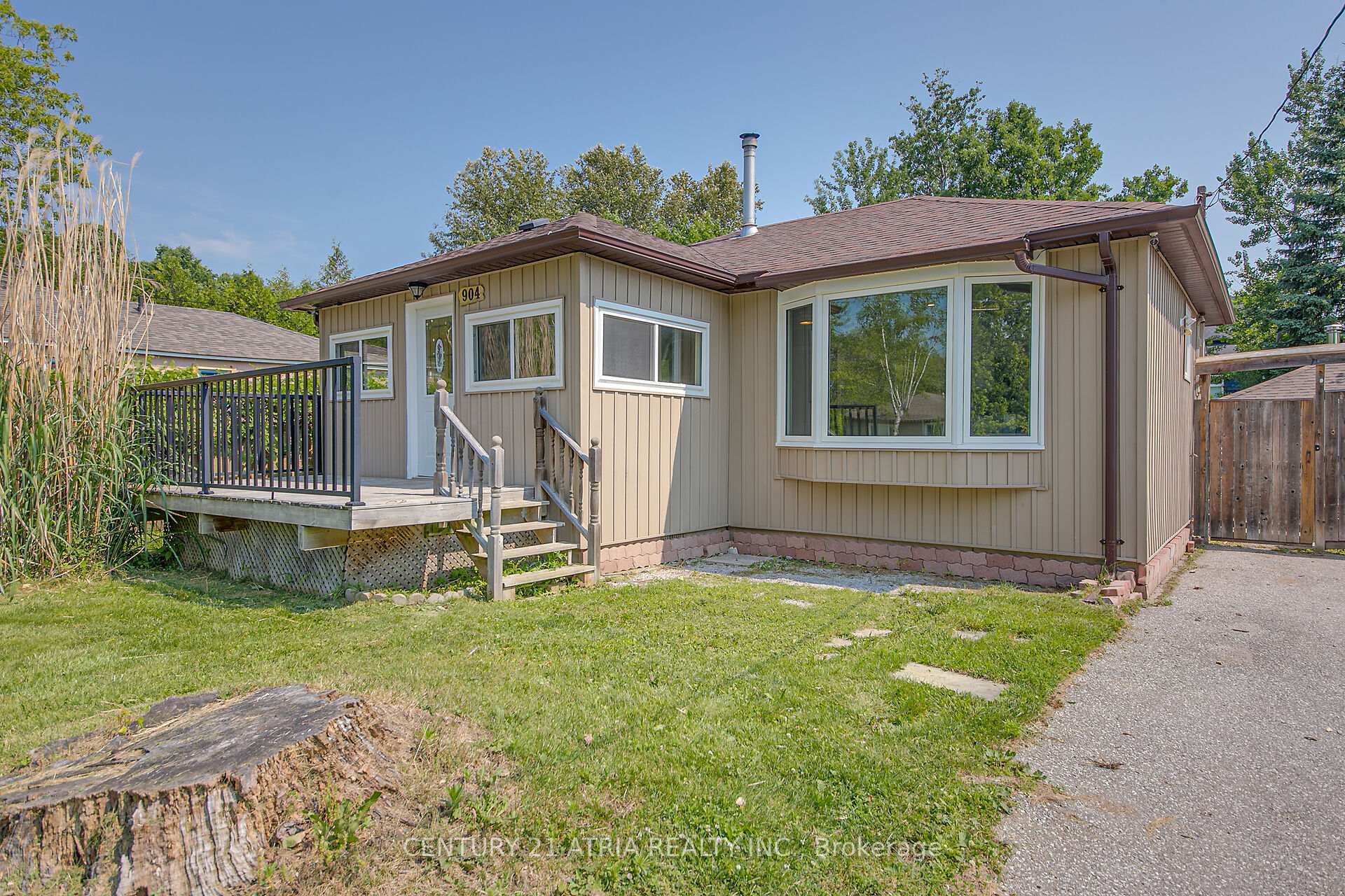 Photo de la propriété: 904 Maplewood Drive ON L9S 1Y7