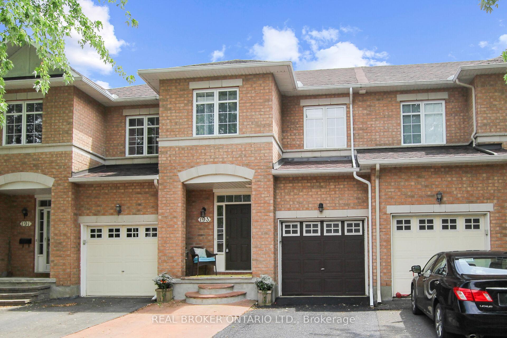 Property Photo: 193 Deercroft Avenue ON K2J 5J4