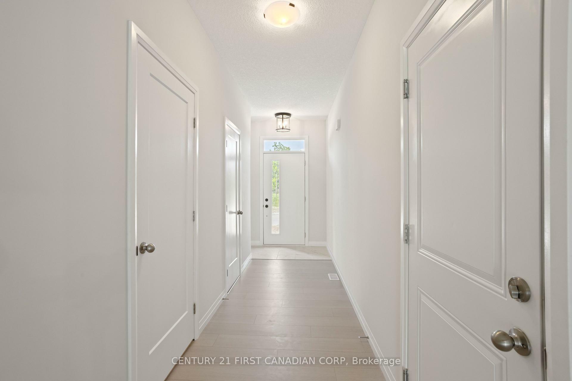 Photo de la propriété: 6985 Heathwoods Avenue ON N6P 1H3