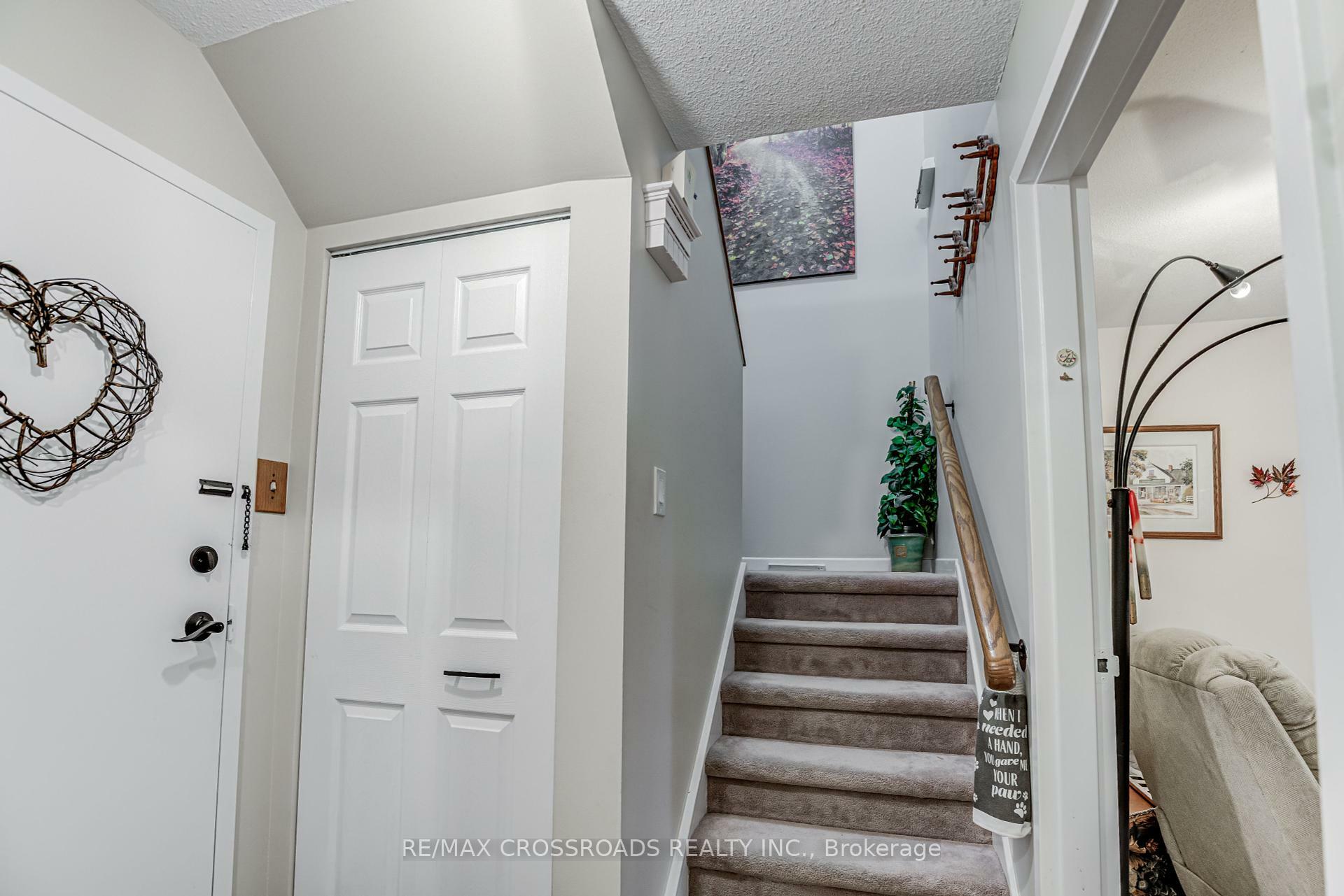Property Photo:  140 Ling Road 97  ON M1E 4V9 