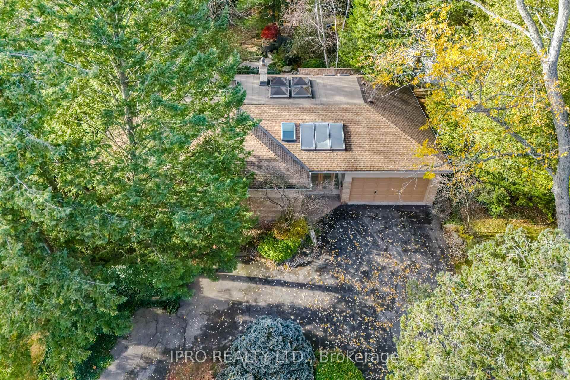 Property Photo: 4189 Inglewood Drive ON L7L 1E3