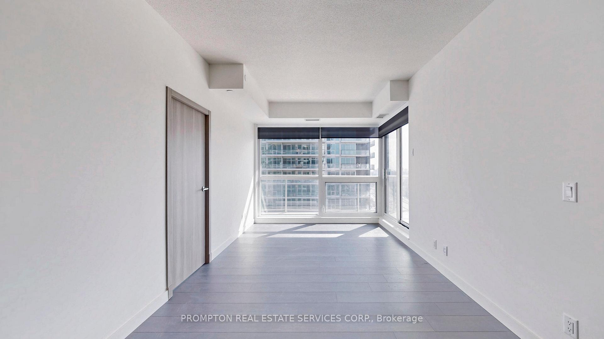 Property Photo: 27 McMahon Drive 2102 ON M2K 0J2