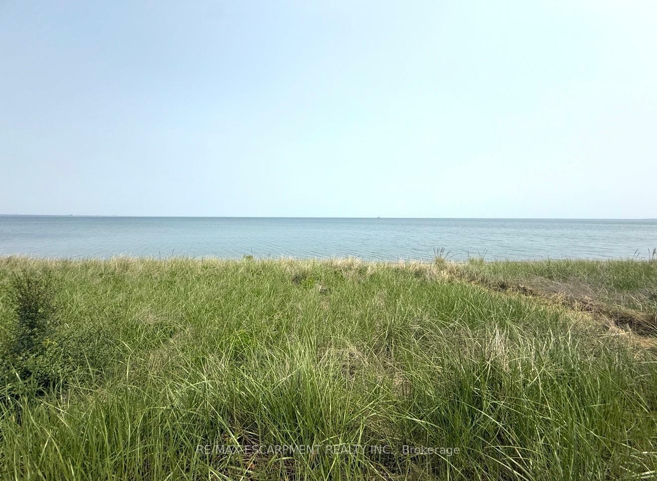 Property Photo: 115 Beach Boulevard ON L8H 6V8