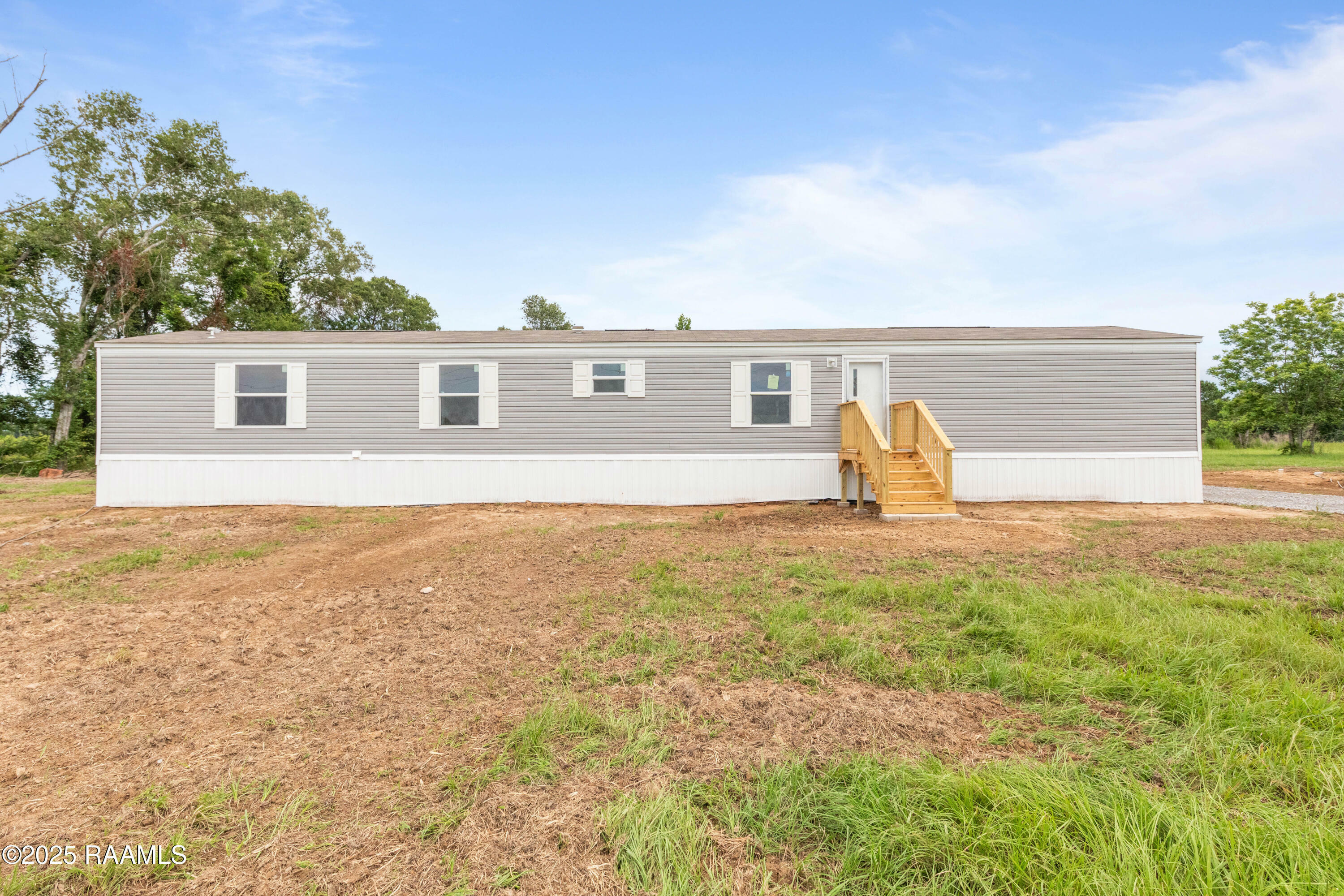Property Photo: 319 Kennerson Road LA 70570