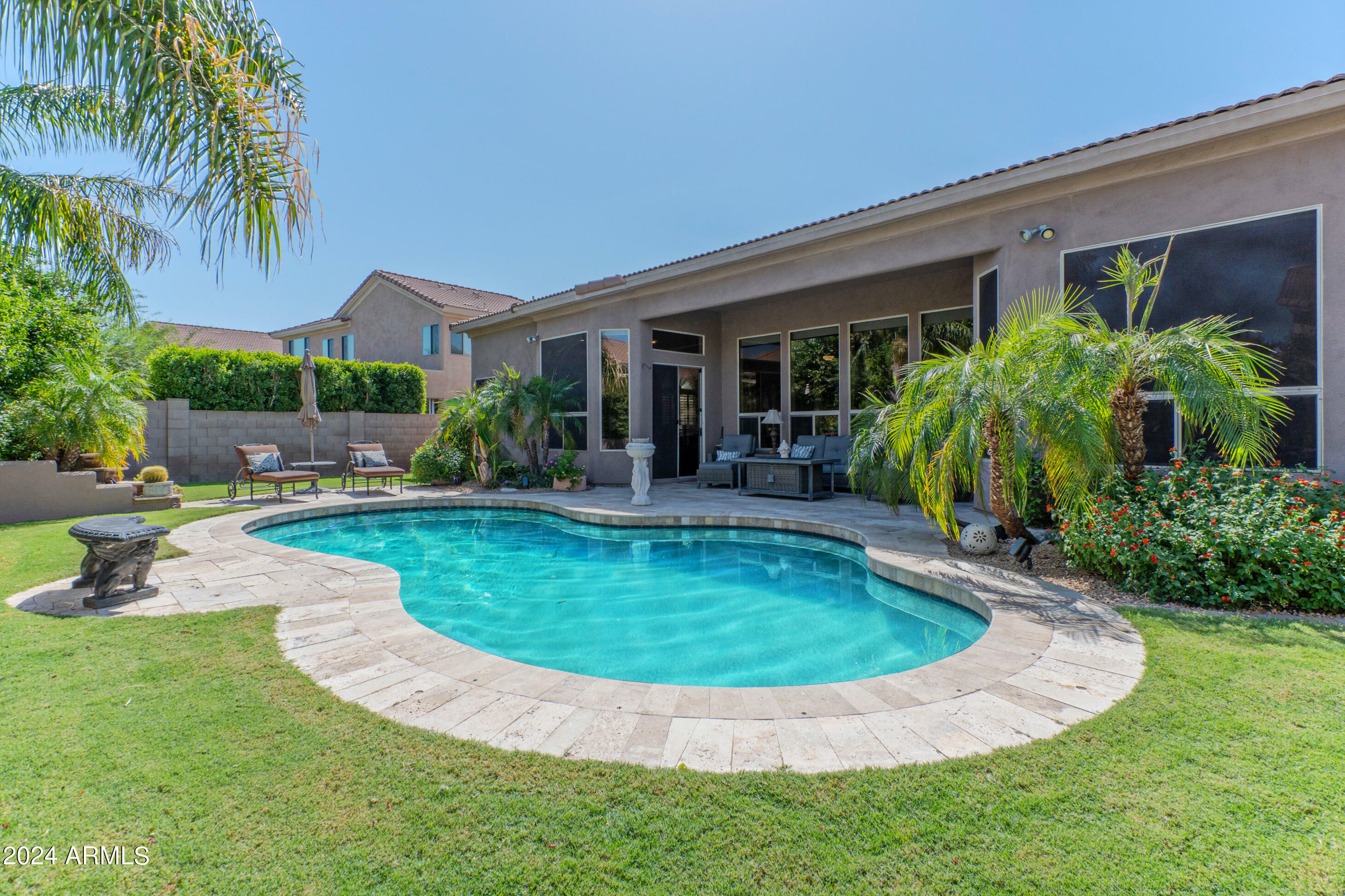 Property Photo: 4410 E Robin Lane AZ 85050