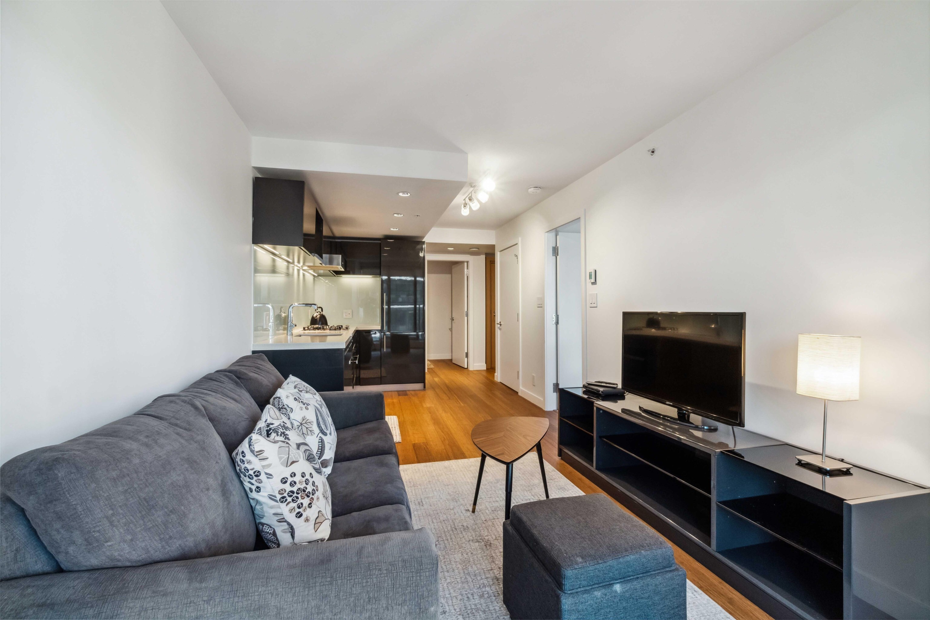 Property Photo: 777 Richards Street 2807 BC V6B 0M6