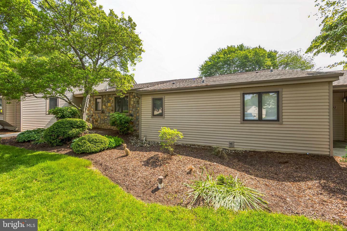 Property Photo: 431 Eaton Way PA 19380