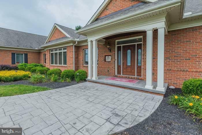 Property Photo: 7050 Creek Crossing Drive PA 17111