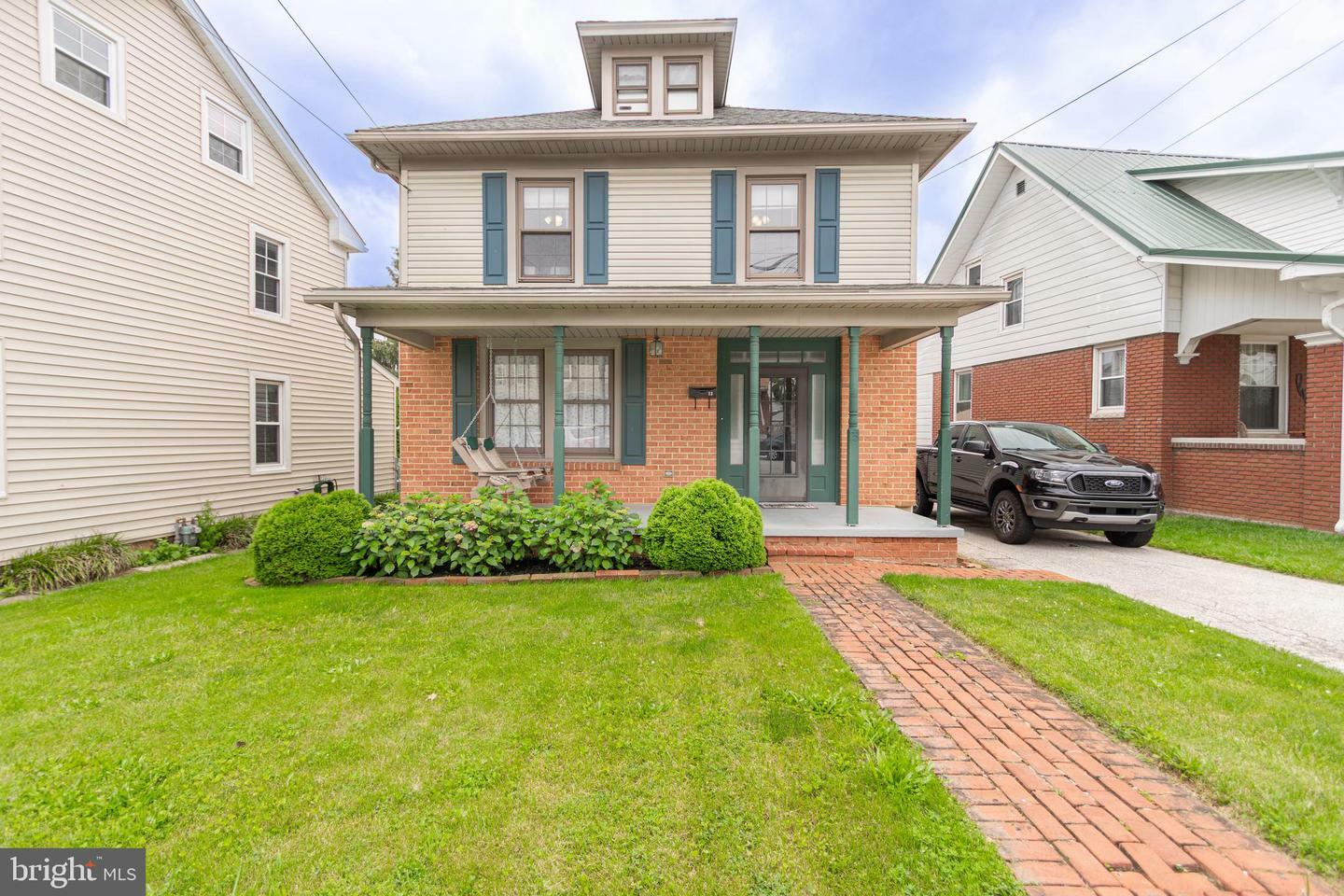 23 Ridge Avenue  Hanover PA 17331 photo