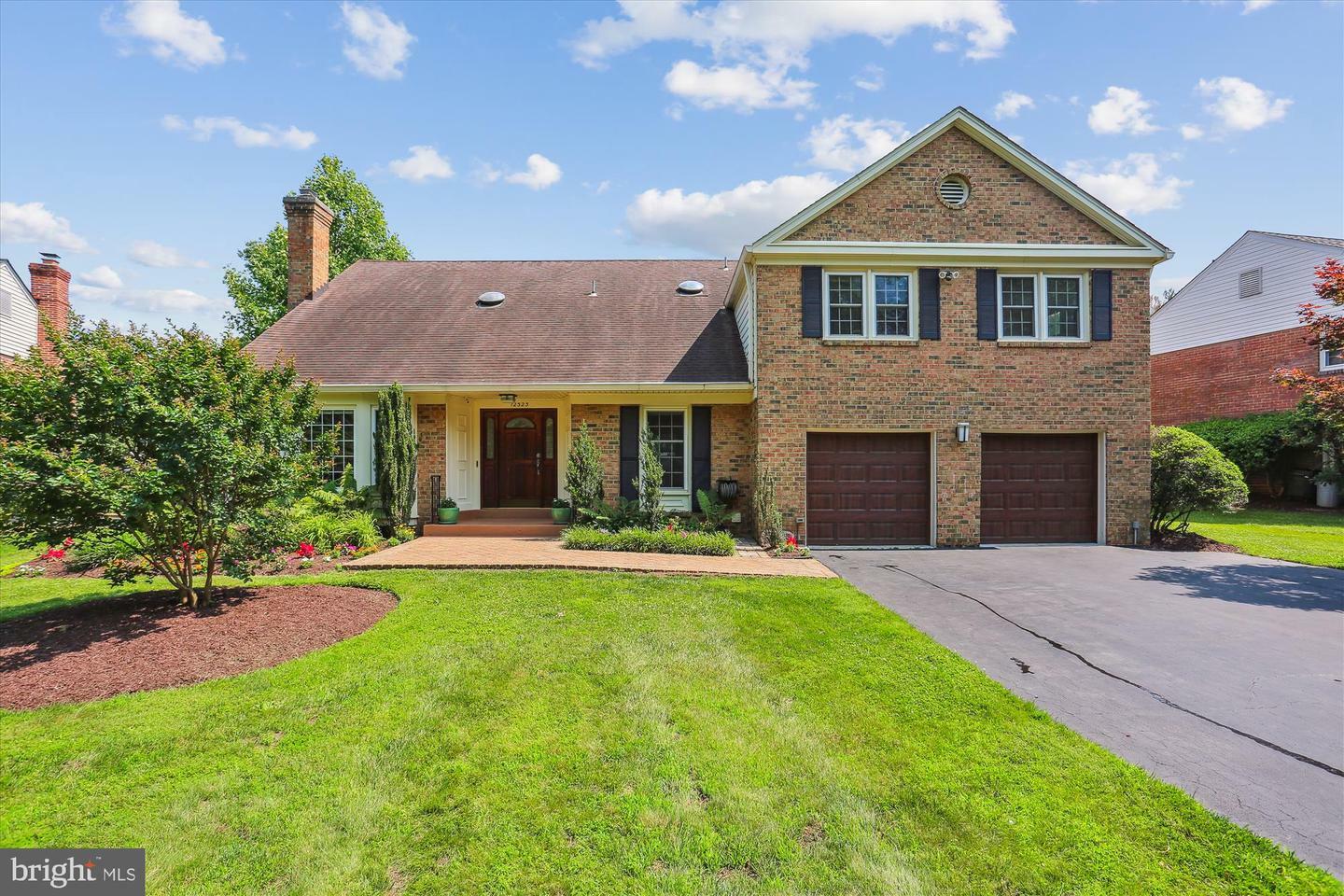 12323 Overpond Way  Potomac MD 20854 photo