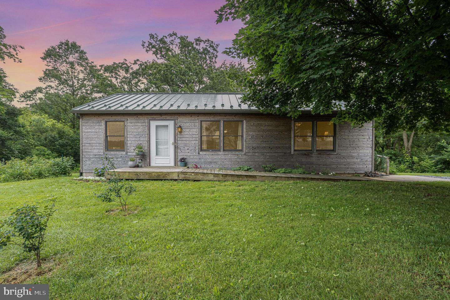 1281 Creek Road  Manheim PA 17545 photo