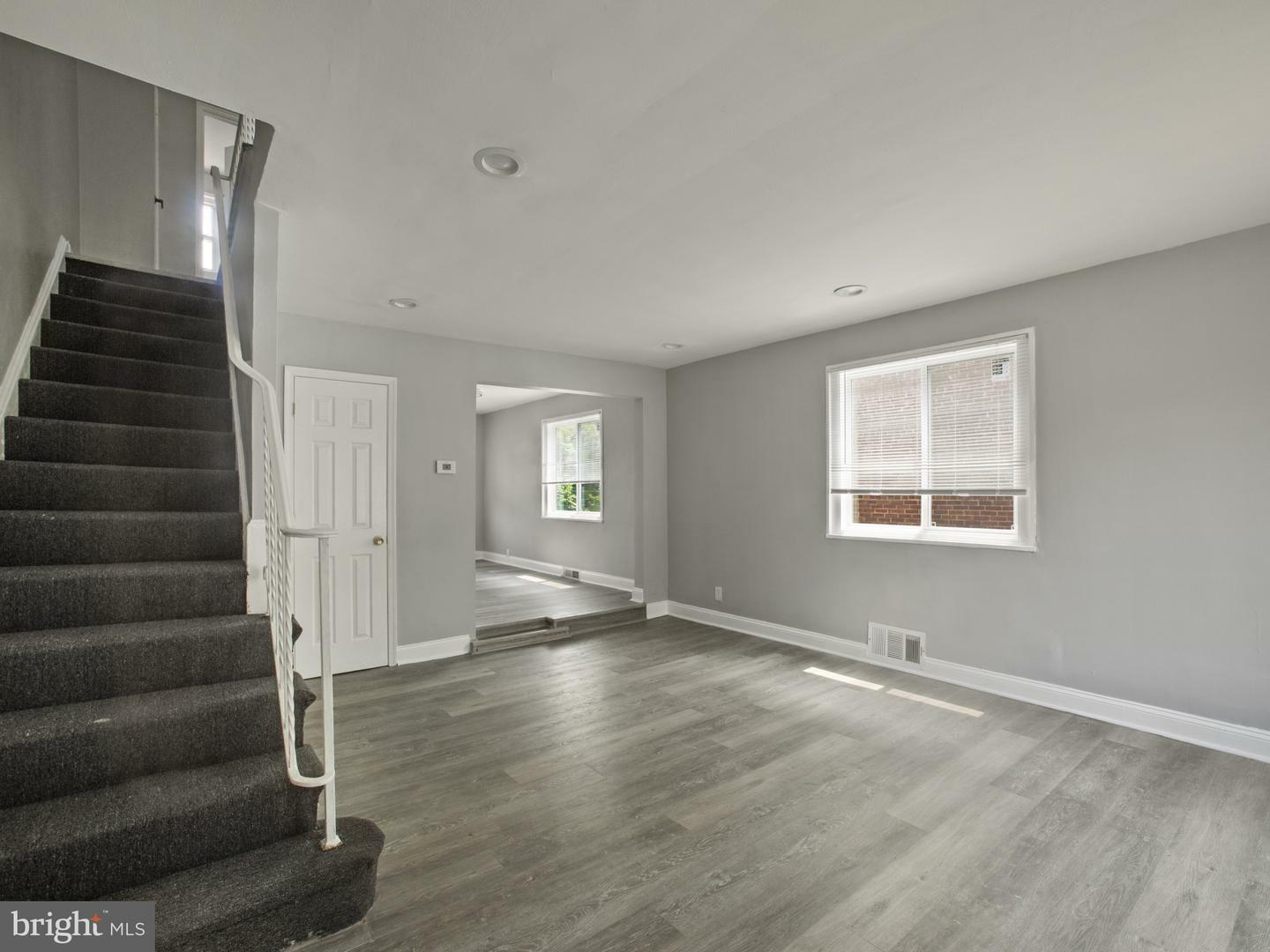 Property Photo:  145 Mississippi Avenue SE  DC 20032 