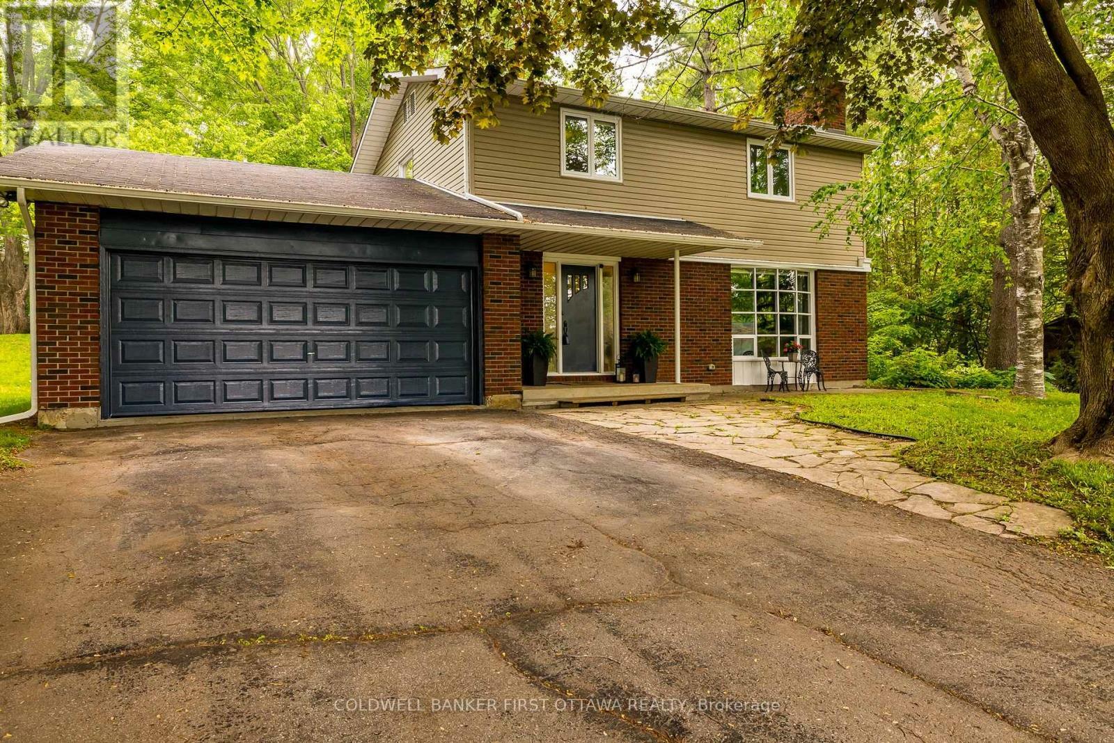 Property Photo: 5455 West River Drive ON K4M 1G7