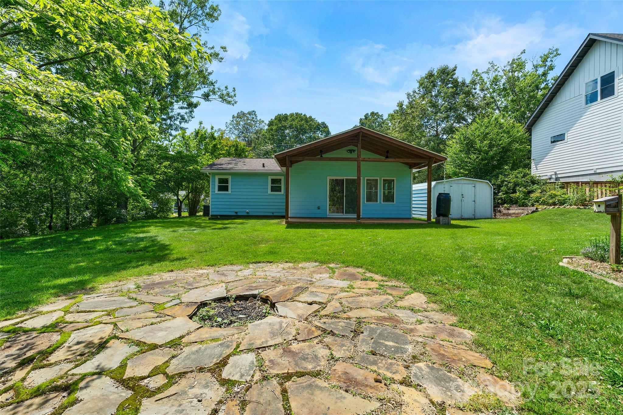 Property Photo: 146 Swannanoa Avenue NC 28806