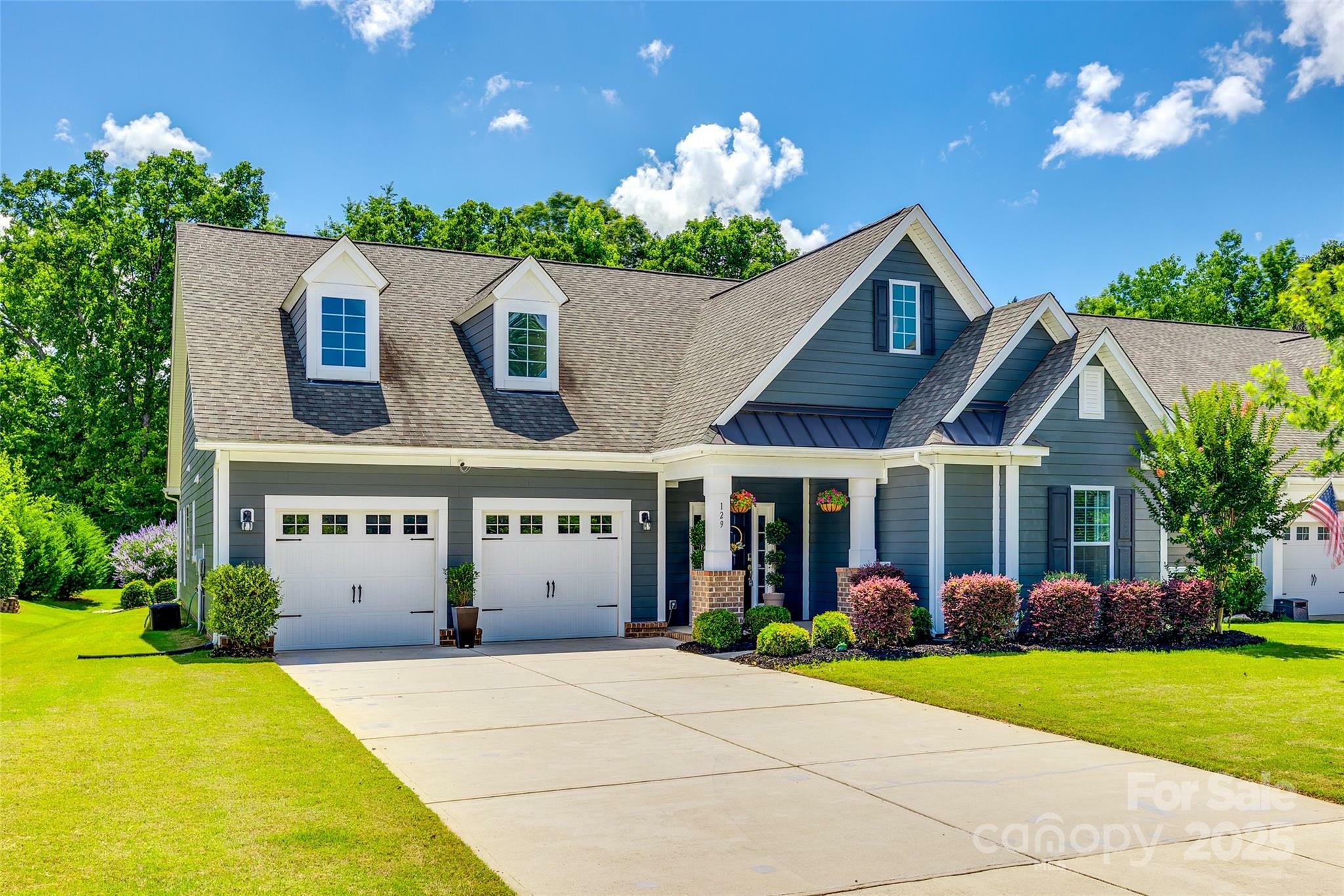Property Photo: 129 Hawks Creek Parkway SC 29708