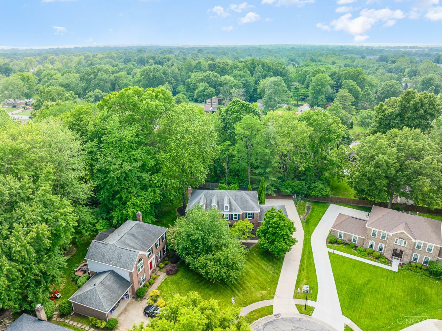 Property Photo: 8501 Nottingwood Drive OH 45255