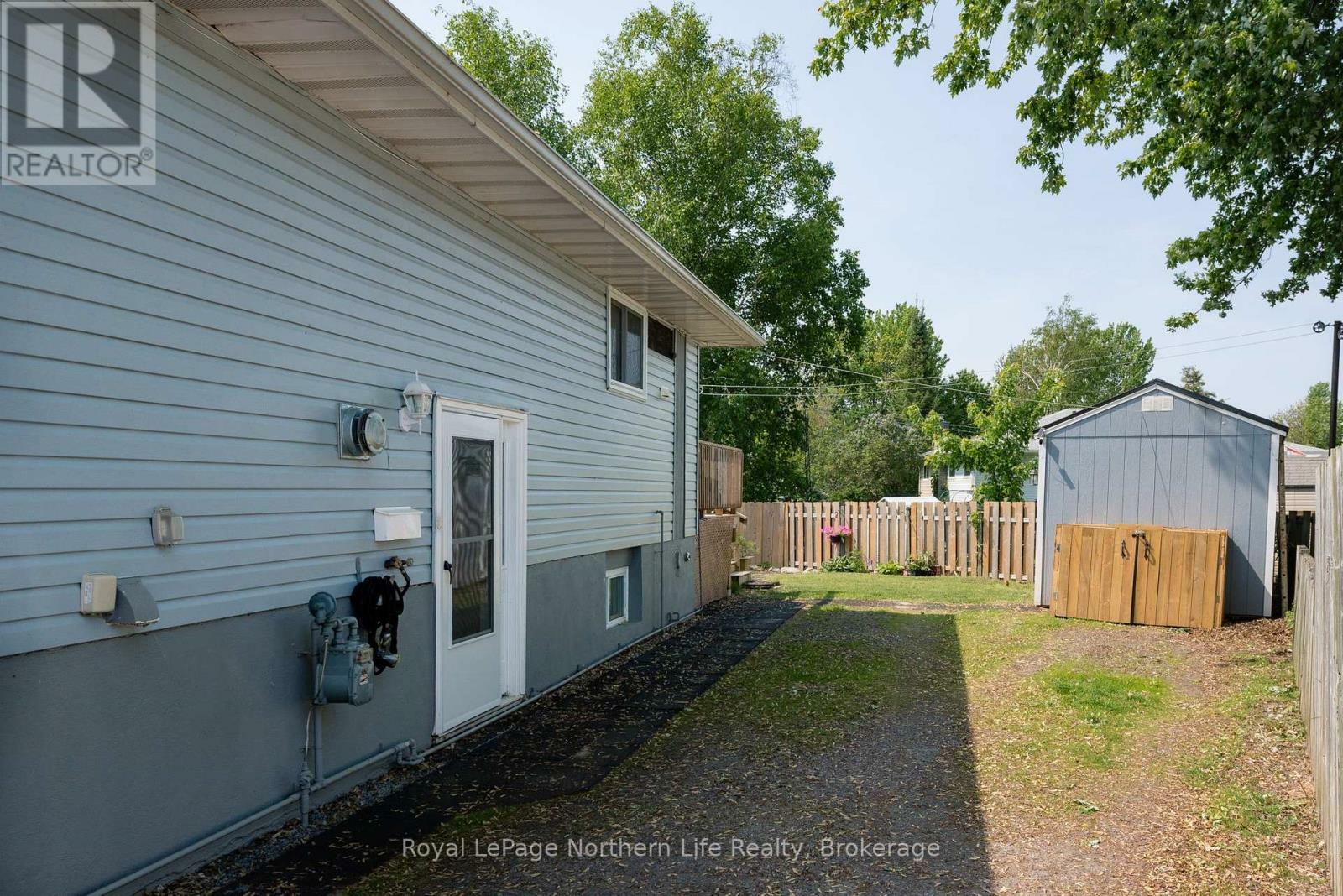 Property Photo:  29 Massey Drive  ON P1A 3Y3 